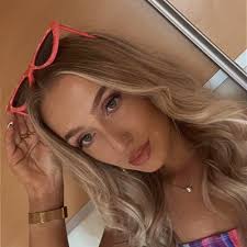 Leah Low (@leahlow_x)