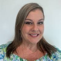 Shelly Pyle's Instagram, Twitter & Facebook