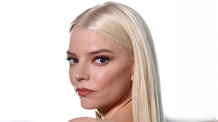 Anya Taylor-Joy stuns in skin-baring chain dress by Paco Rabanne at the  Furiosa premiere | Glamour UK