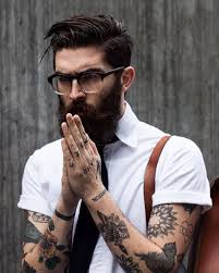 Dein bart und deine haare sind keine zwei getrennten einheiten, also hör auf sie zu behandeln, so wie sie in verschiedenen universen existieren. 25 Cool Hairstyle Ideas For Men Bart Tattoo Hipster Mann Frisur Und Bart