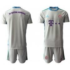 Bekijk meer ideeën over macedonië, reizen, vakantie. Fc Bayern Munchen Voetbalshirt Fc Bayern Munchen Thuisshirt Fc Bayern Munchen Uitshirt