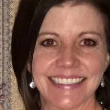 Lara Dutton's Instagram, Twitter & Facebook