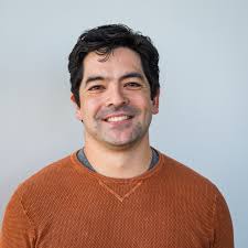 Scott Bressler's Instagram, Twitter & Facebook