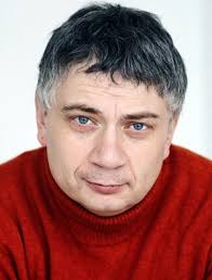 Среди них модель елена перминова, певица сати казанова, стилист александр рогов, а также дарья клюкина и лаура. Aleksandr Novikov Akter Biografiya Informaciya Lichnaya Zhizn Foto