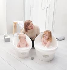 You may prefer to wash their face, neck, hands and bottom carefully instead. Shnuggle Toddler Bath Shnuggle