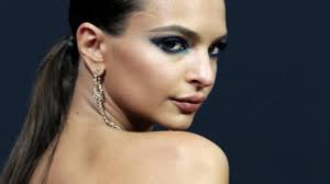 We did not find results for: Emily Ratajkowski Privat Oben Ohne Zum Superstar Diesen Mann Liebt Das Blurred Lines Model News De