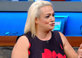 Ayta sözeri (born 31 march 1976) is a turkish actress and singer. 12 Aralik 2019 Eser Yenenler Show A Konuk Olan Ayta Sozeri Ye Sosyal Medyadan Gelen Lincler