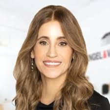 Lara Conrad's Instagram, Twitter & Facebook