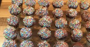 Kleine kuchen in eierlikörbecher ob das klein oder groß ist, ist die küche der zustand eines hauses. Muffins Im Waffelbecher Fur Kindergeburtstag Waffelkuchen Von Taanluma123 Ein Thermomix Rezept Aus Der Kategorie Backen Suss Auf Www Rezeptwelt De Der Thermomix Community