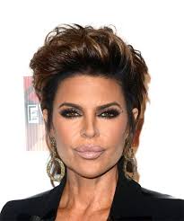 This hairstyle of lisa rinna is perfect for any formal occasion may it be a wedding or prom night. 18 Lisa Rinna Hairstyles Hair Cuts And Colors