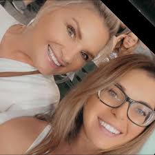 I was born in Eureka and raised here I went to Lafayette Elementary from  1983 to 1986, Zane Jr High from 1987 to 1988 and Eureka High School from  1989 to 1991