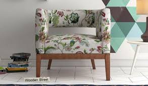 The Sturdy Lounge Chair Is Great Way To Induce Charm To Your Home The Gorgeous Look And Pattern Of This Fab Furniture With Images Wooden Lounge Chair Lounge Chair Chair