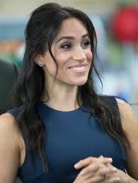 Meghan Markle Just Debuted A New Hairstyle And It S Very Big Meghan Markle Hair Bump Hairstyles Haircuts For Long Hair
