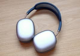 Airpods max combine a custom acoustic design, h1 chips, and advanced software to power computational audio for a breakthrough listening experience with adaptive eq, active noise. Apple Airpods Max Review The Ultimate Expression Of Airpods Digital News Asiaone