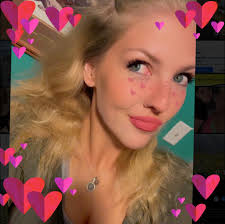 What do you pay the tooth fairy for a child's first lost tooth?