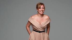 «η φωτογραφία της ζωής μου»: Marianna Toymasatoy Den Bafomai Giati Bariemai Na 3ebafomai Bovary