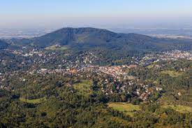 Panoramic trails, green hills, rugged crags, sunny glades and shady trees are just waiting for you: Baden Baden Wikipedia Bahasa Indonesia Ensiklopedia Bebas