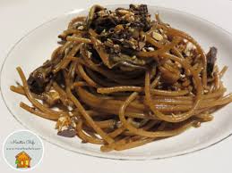Maybe you would like to learn more about one of these? Spaghetti Di Farro Con Ragu Bianco Di Porcini E Crumble Di Torroncino Moretto S Chefs