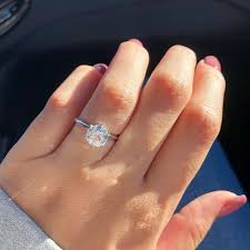 There aren't any rules in engagement rings today. How Thick Or Thin Should My Engagement Ring Be Ritani