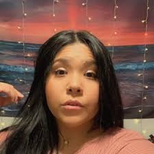 Beverly Ray (@bev_er_lee)