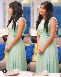 Star plus most popular and longest running serial yeh popular serial yeh rishta kya kehlata hai survived the first transformation because when akshara's character ended, the show already had. Buy Naira Western Dresses Cheap Online
