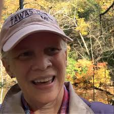 Braelyn loves her Grandma Sugar 💕