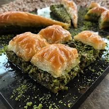 Saat 13:00 dan sonra verdiğiniz kargo siparişleri ertesi gün işleme konulacaktır. Kocak Baklava Gaziantep Menu Fiyat Listesi Mekan Arama Motoru Ne Kadara Yenir