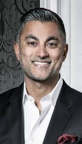 Aaron Guyett's Instagram, Twitter & Facebook