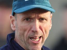 Lara coach Brett Henderson takes aim at rival clubs' recruiting tactics