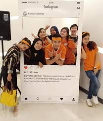 Present conditional tense dipakai untuk mengungkapkan pengandaian. Bekerja Sebagai Food And Beverage Outlet Manager Menarik Nggak Sih Rencanamu