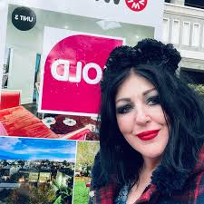 ALANNAH HILL (@louiselovebrand) • Instagram photos and videos