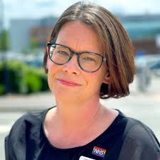 Kate Flavin (@drkateflavs)