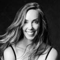 200+ Profile mit dem Suchbegriff „Dee Dee“