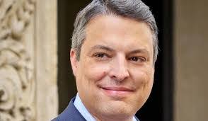 Carlos Mancheno's Instagram, Twitter & Facebook