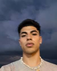 Darius Moon (@darius_moon) • Instagram photos and videos