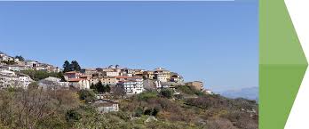 Il territorio comunale sorge fra la valle del tanagro ed i monti alburni, ed è in buona parte inserito nel parco nazionale del cilento e vallo di diano Cilento On The Road Montano Antilia