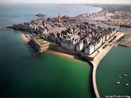 Walled Port City Of Saint Malo In France Places To See France Travel Places To Visit