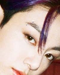 Dec 14, 2019 · as of december 2017, bts had a total of 27 piercings (!!!), according to an amino post. Jk Updates Twitter àªªàª° Jungkook Wearing Gems As An Eyebrow Piercing Im Not Okay