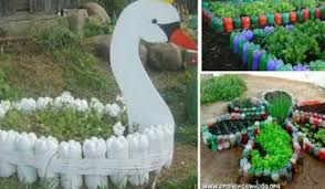 9 idees pour reutiliser des bouteilles en plastique dans votre jardin jardins jardin recycle bordure jardin