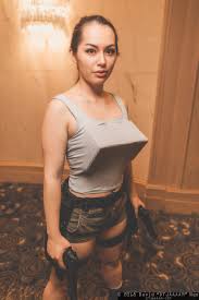 She's wearing the classic tomb raider outfit from tomb raider (1996). Dtjaaaam On Twitter Classic 32 Bit Lara Croft Cosplayer Https T Co E3gxfkcyhi Cosplay Acen Animecentral Acen2018 Tombraider