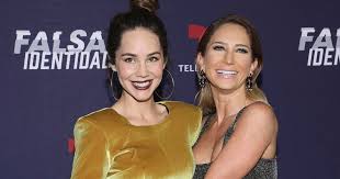A través de sus redes sociales, geraldine bazán denunció públicamente que fue víctima del delito de robo de identidad, luego de que una persona se hiciera en una imagen publicada en instagram, la actriz platicó que alguien, valiéndose de una identificación falsa con sus datos, asistió a un centro de. Camila Sodi Y Geraldine Bazan De Vacaciones En Playa Con Hijos