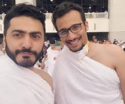 مجانين تامر حسني ع الفيس بوك. Ù…ÙˆÙ‚Ø¹ Ø®Ø¨Ø±Ù†ÙŠ ØªØ§Ù…Ø± Ø­Ø³Ù†ÙŠ ÙˆØ²ÙˆØ¬ØªÙ‡ ÙŠØ·ÙˆÙØ§Ù† Ø­ÙˆÙ„ Ø§Ù„ÙƒØ¹Ø¨Ø©