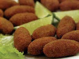 When onions are fragrant and soft, add 1/3 of the ground beef. Portuguese Beef Croquettes Croquetes De Carne