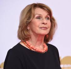 Das zdf ist mit einem neuen film dabei. Metoo Senta Berger Klagt Uber Grapschen Kussen Versuchte Vergewaltigung Welt
