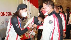 We did not find results for: Https Solo Tribunnews Com 2021 08 10 Lilik Kusnandar Ketua Baru Koni Solo Wali Kota Gibran Rakabuming Raka Pesan Hal Ini Https Cdn 2 Tstatic Net Solo Foto Bank Images Ketua Koni Solo Jpg Seremonial Penyerahan Bendera Koni Kepada Ketua Terpilih