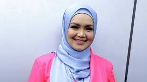 Salah satu sumber kekuatan saya adalah sri paduka baginda yang mulia raja permaisuri agong. Siti Nurhaliza Hamil Anak Kedua Kumparan Com
