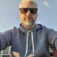 What paint can be used to re-mark the dots