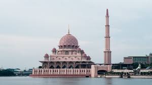 Find this pin and more on islamic by farah dina kasim. Malaysia Mosques Will Reopen To Foreign Worshippers On Sep 1 Coconuts Kl