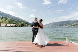 Erstens wir haben dann nach der hochzeit eh unsere 30. Hochzeit In Immenstadt Am Alpsee Lebendige Hochzeitsfotografie Hochzeitsfotografie Brautpaar Fotos Hochzeit