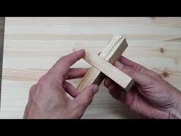 Dies entspricht der damals in jerusalem üblichen art der kreuzigung. Losung Knobelspiel Drehkreuz Magisches Kreuz Youtube